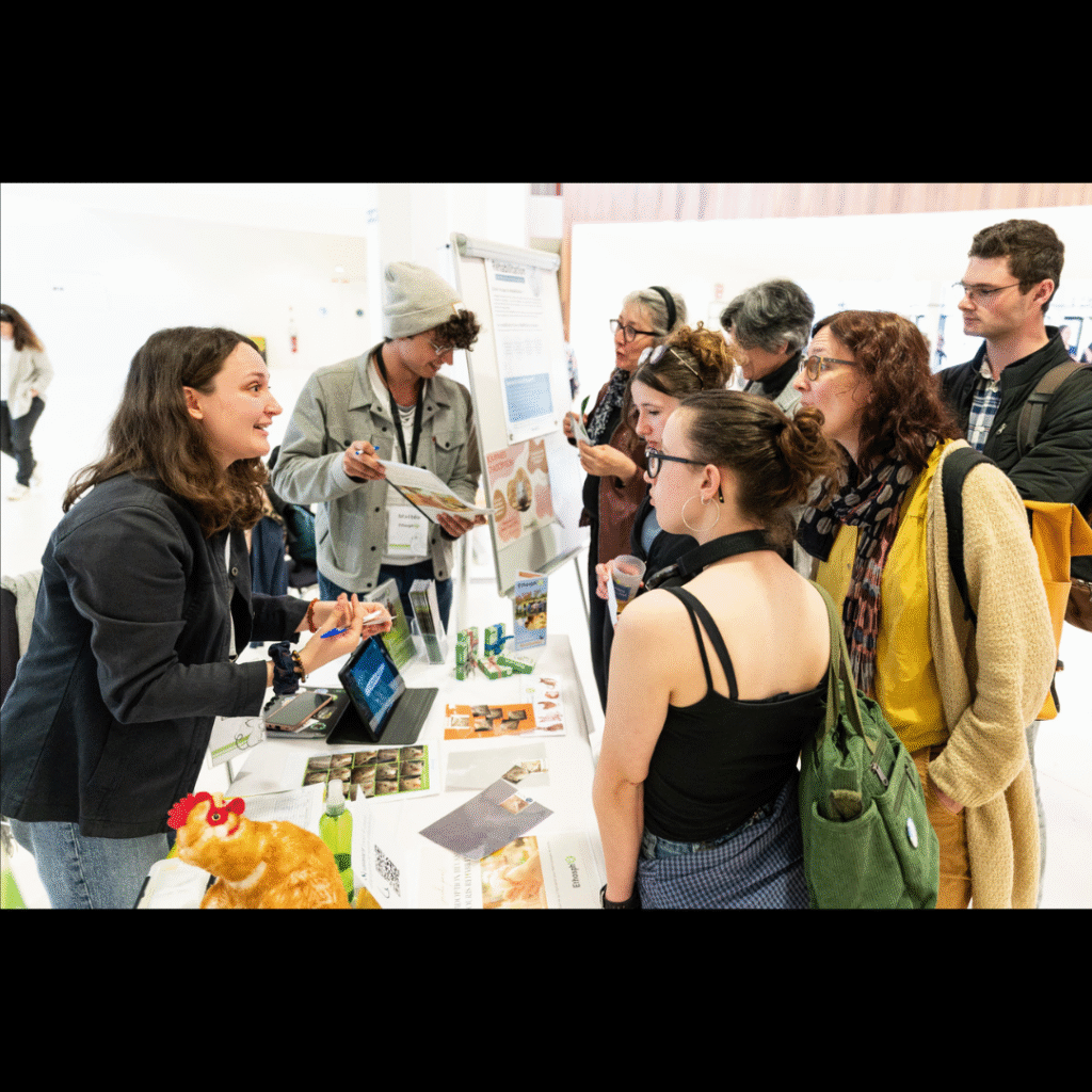 Blue 2025- Benjamin-Hincker 12 - 5 avril - salon